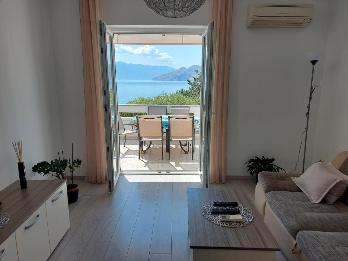 Apartments Kricin 14 Baska  Bagian luar foto