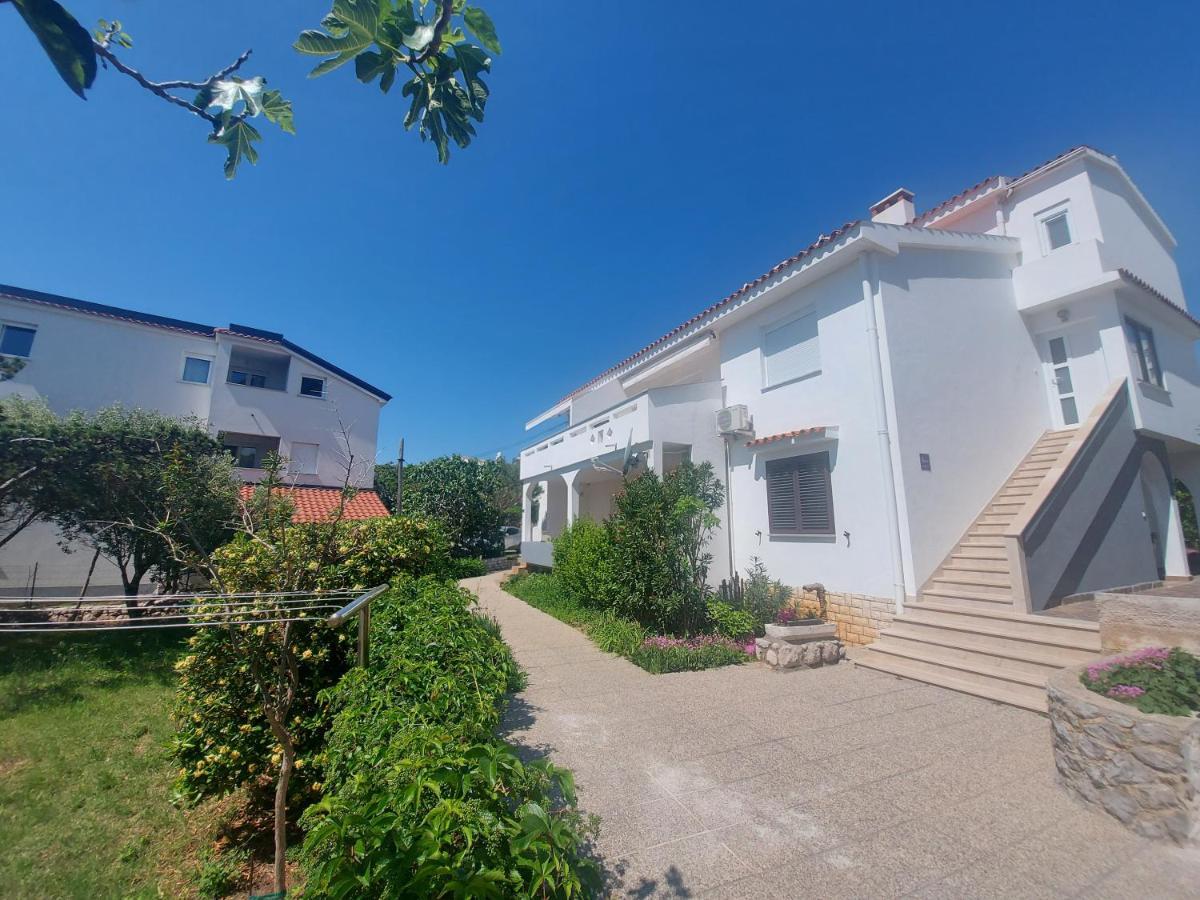 Apartments Kricin 14 Baska  Bagian luar foto