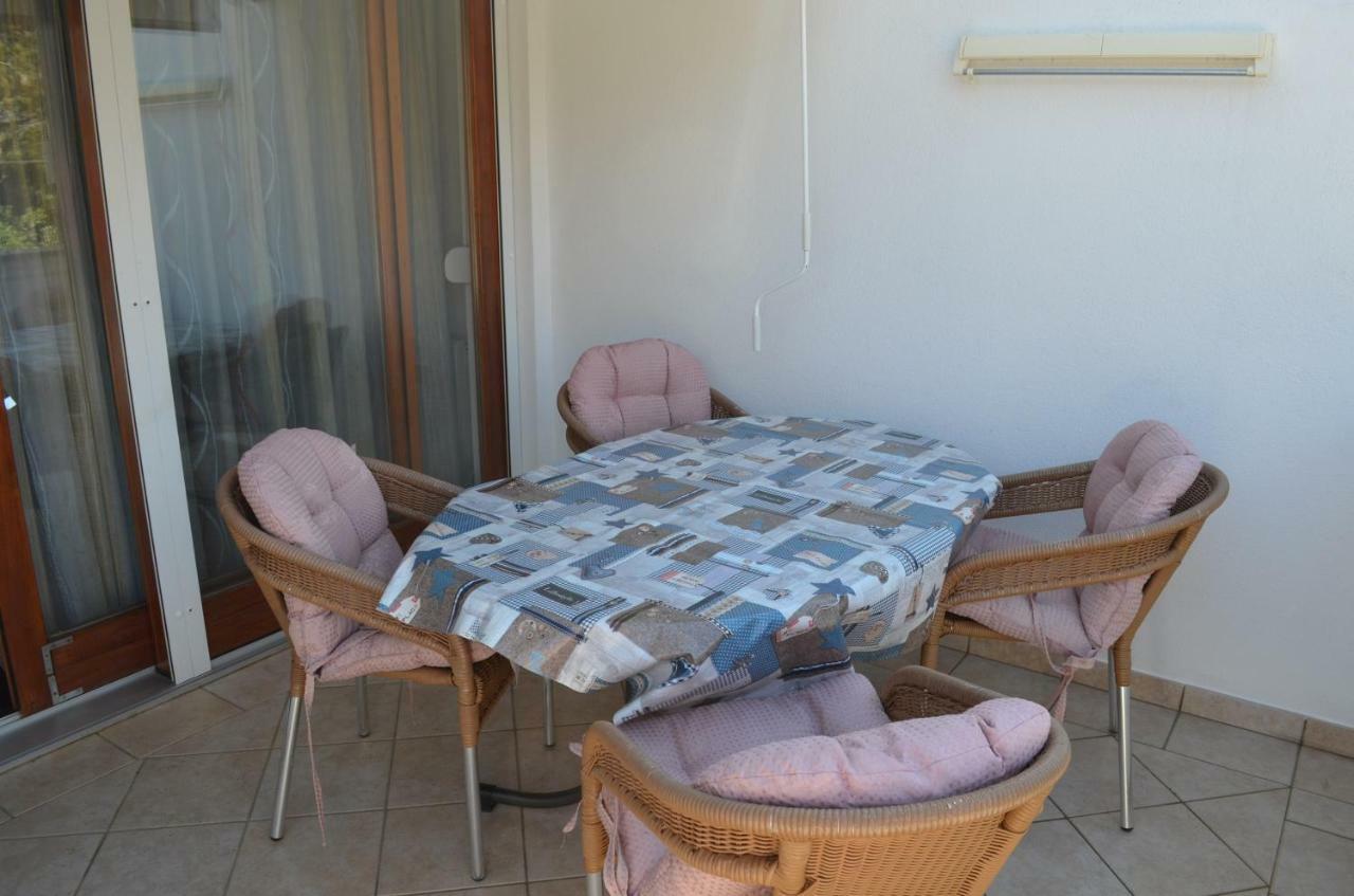 Apartments Kricin 14 Baska  Bagian luar foto