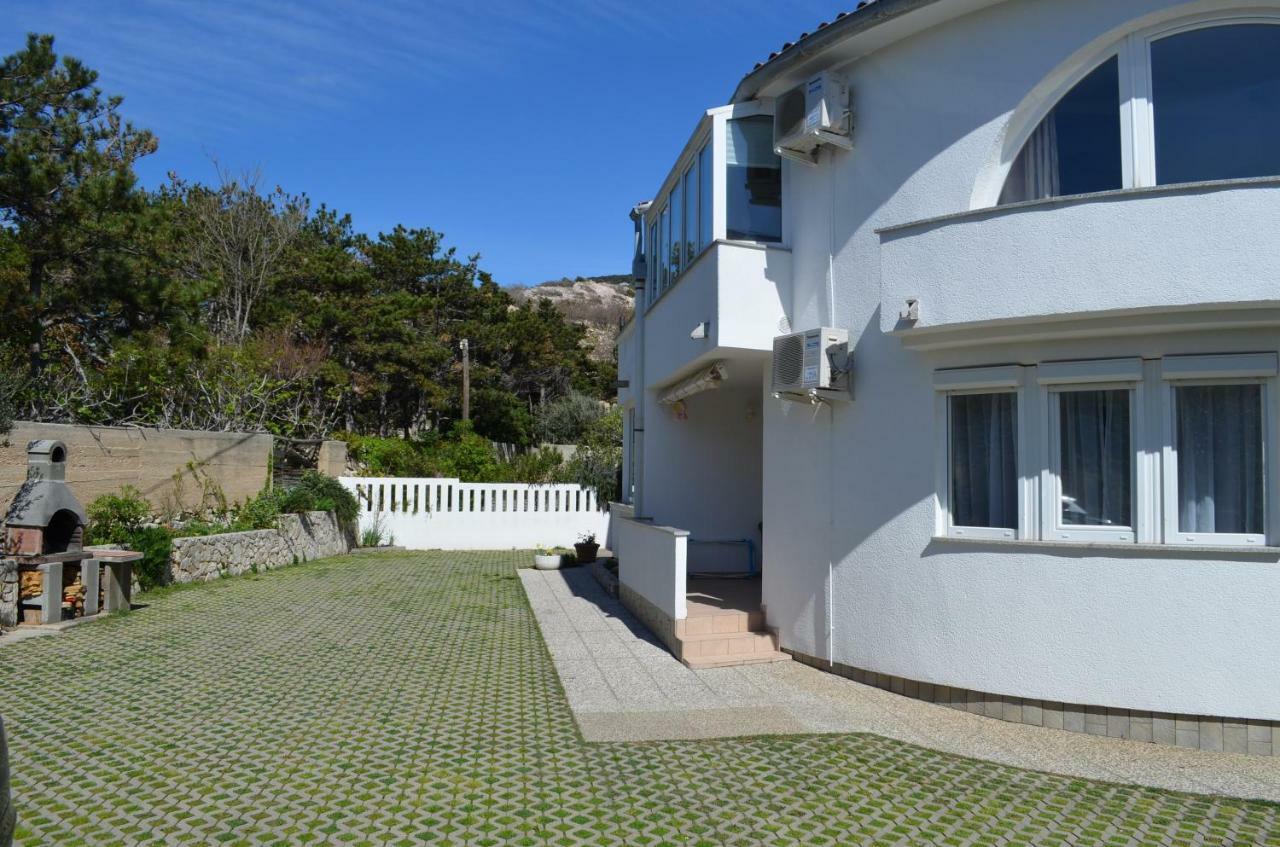 Apartments Kricin 14 Baska  Bagian luar foto
