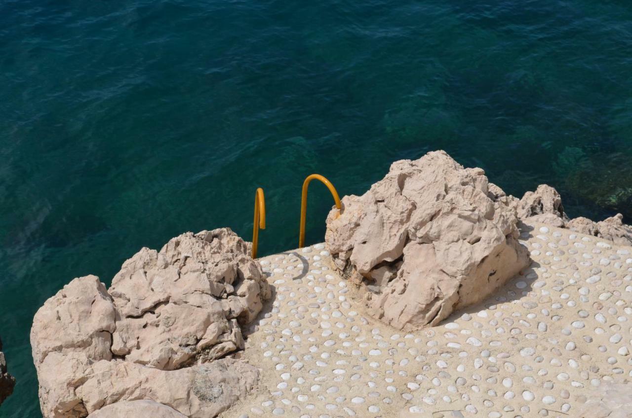 Apartments Kricin 14 Baska  Bagian luar foto